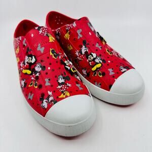 Native Disney Unisex Slip On Shoe Red Minnie Mouse w/Mickey & Minnie Charms W10